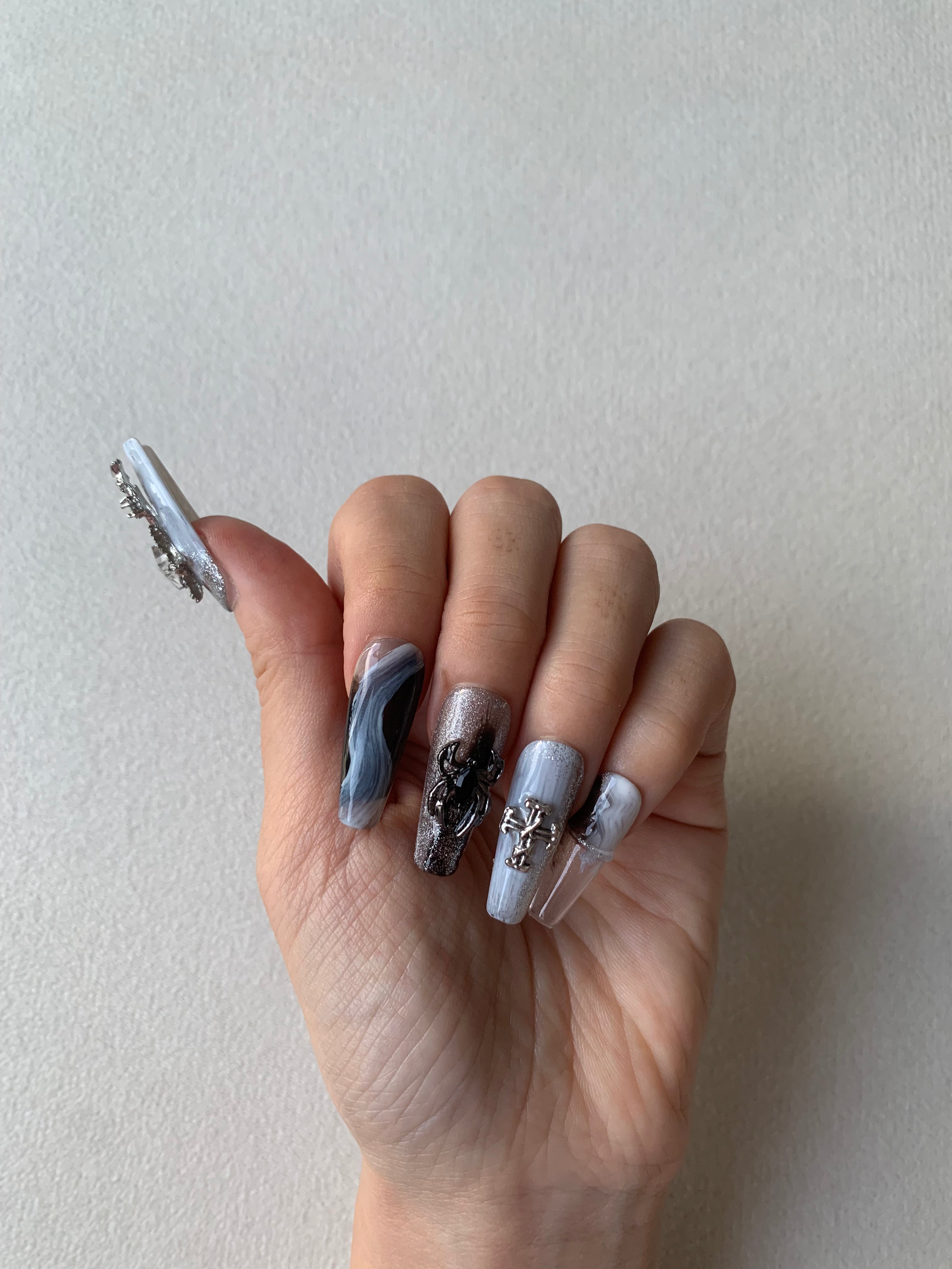 Ice Blue Mist Blue Handmade Press-On Nails for Winter Style